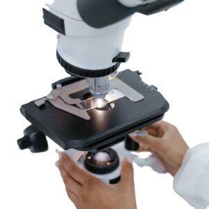 Microscopía: Historia, Tipos, Manejo y Aplicaciones